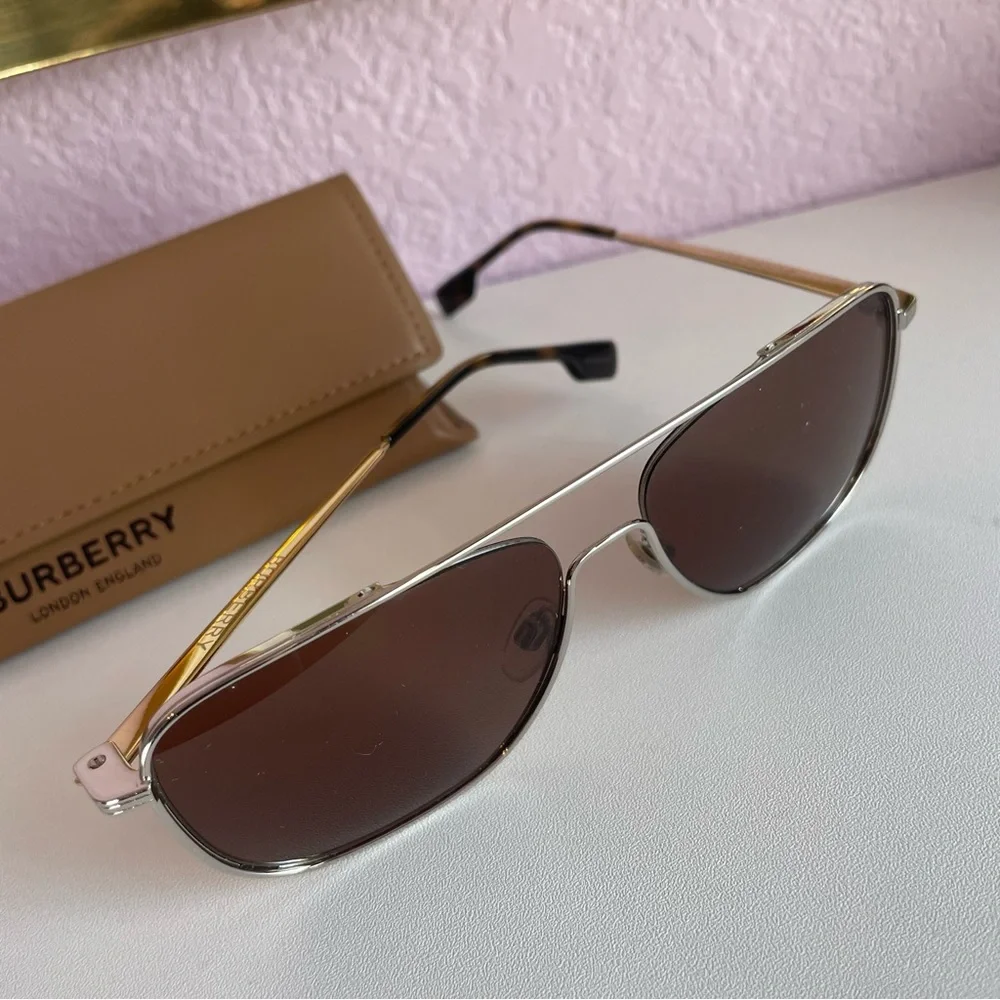 Burberry B-3112 Sunglasses – Brown Gradient | Excellent Condition | Case Include